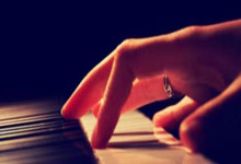 mk体育：泰山队23名球员抵达梅州，国脚有新动态，国青队长随队抵达.